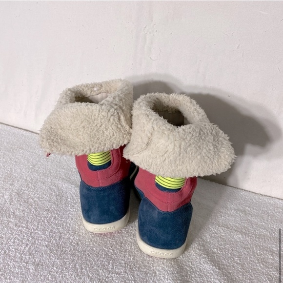 Crocs Red Navy Adela Fold Over Fuzz Bootie 7 - Picture 8 of 16